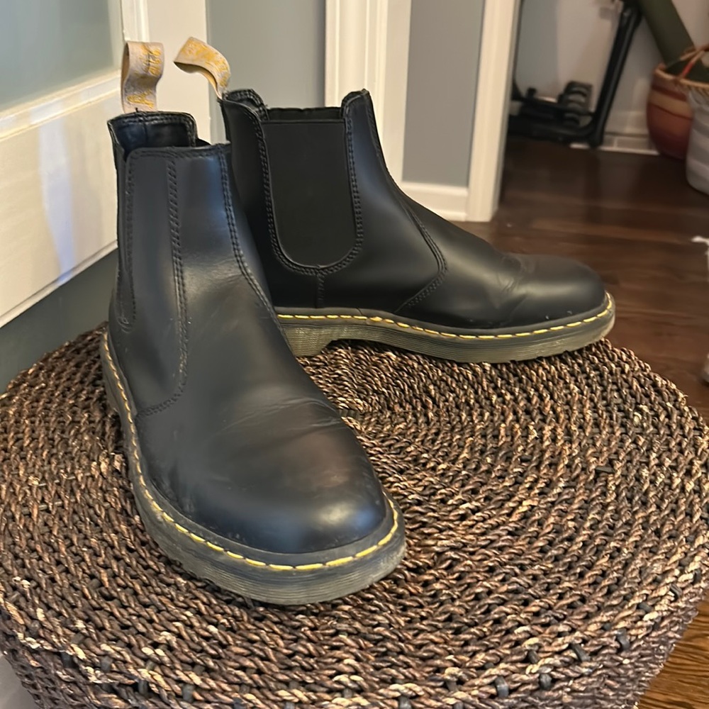 Men's Doc Martens chelsea boots size 12